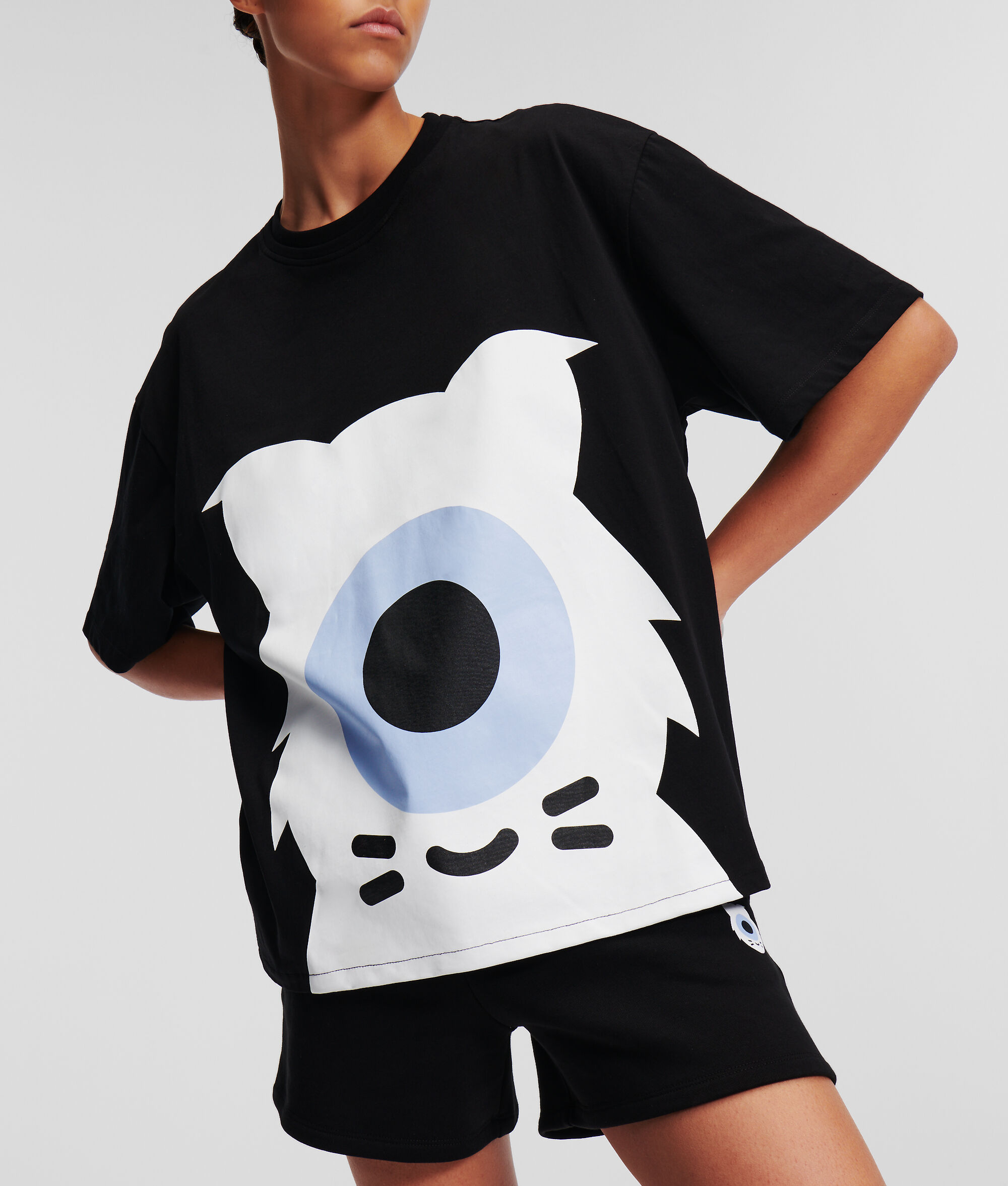 (image for) Cutting-Edge KL X Darcel Disappoints Oversized T-shirt